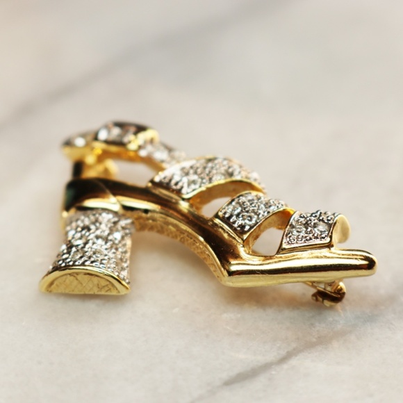 Vintage 1970s Barbara Mandrell High Heel Brooch - Picture 4 of 7